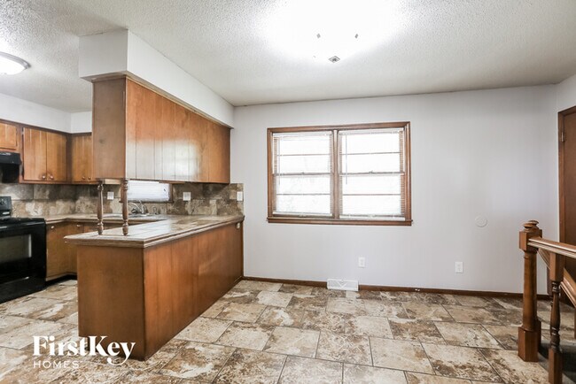 Foto del edificio - 4941 Wallace Ave
