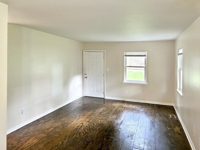 Foto del edificio - 3509 Willard Ave SW