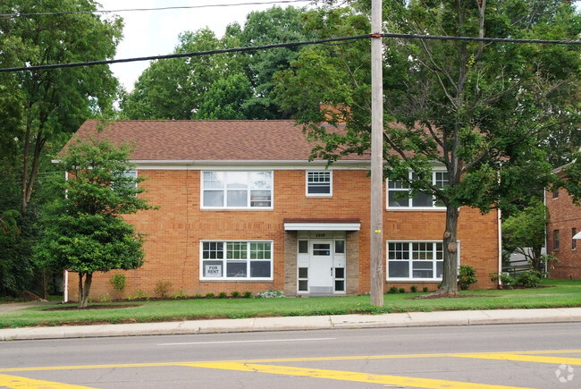 Building Photo - 1219 E Main St