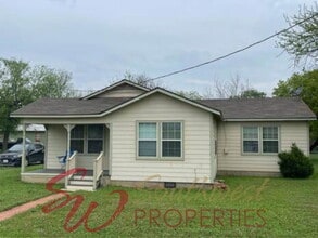 Building Photo - 389 W Sloan St