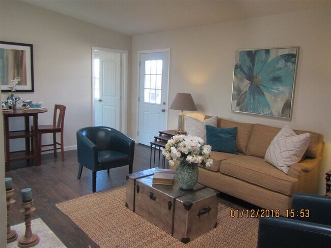 Building Photo - 1040 Cuyamaca Ave