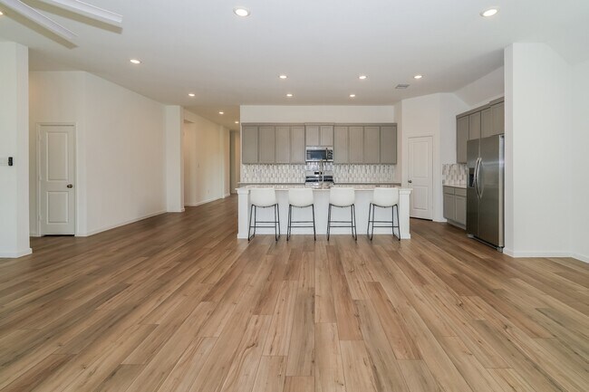 Foto del edificio - 2513 Seneca Lk Dr