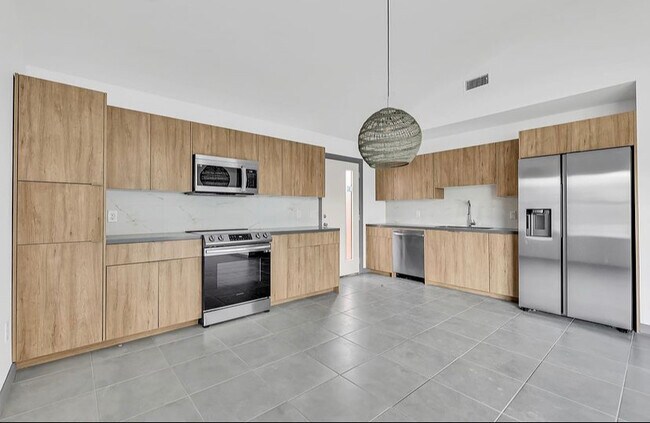 Foto del edificio - 1400 Hibiscus Ave