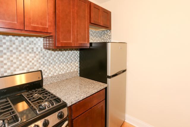 Foto del edificio - 558 W Arlington Pl