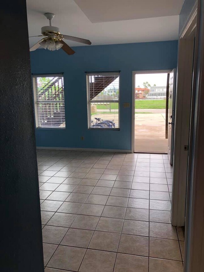 Living Room - 13958 Fortuna Bay Dr