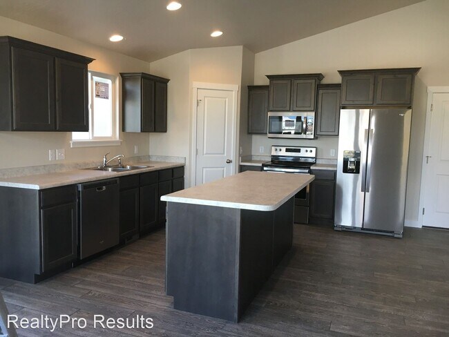 Building Photo - 3 br, 2 bath House - 5 E. Sterling Loop