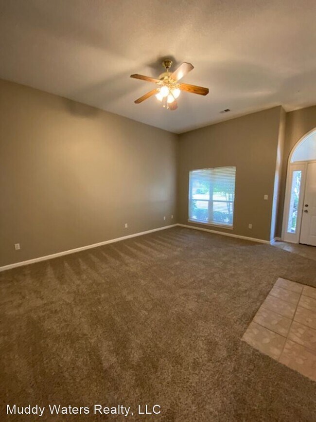 Building Photo - 4 br, 2.5 bath House - 7170 Swinnea Ridge N