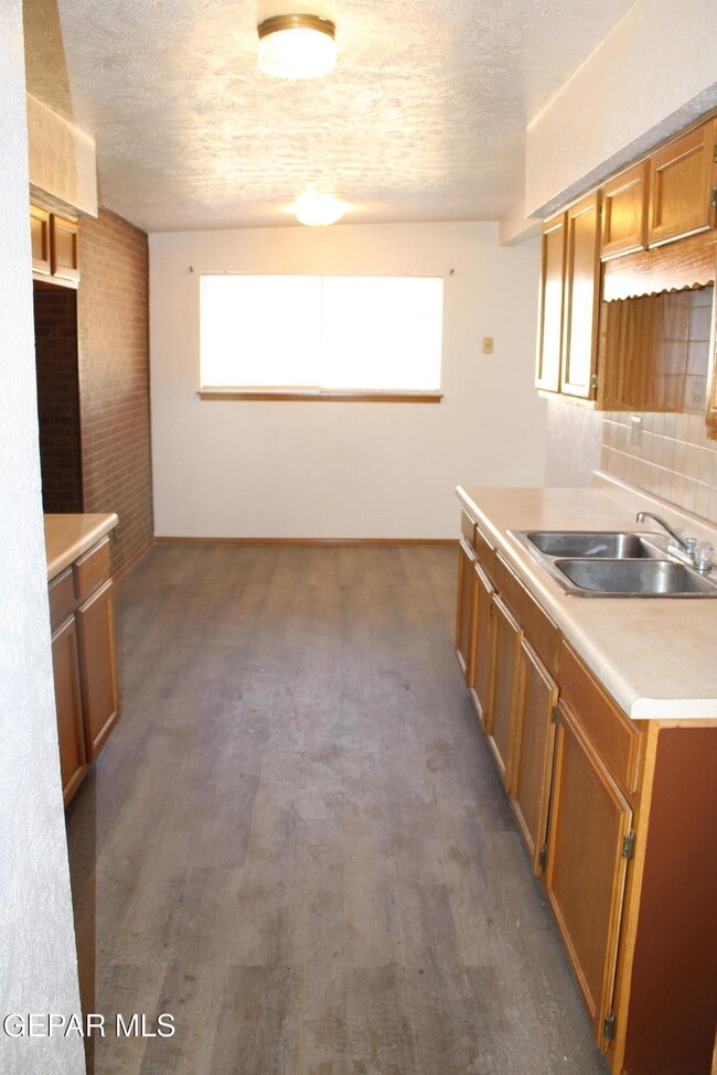 Foto del edificio - 5229 Cornell Ave