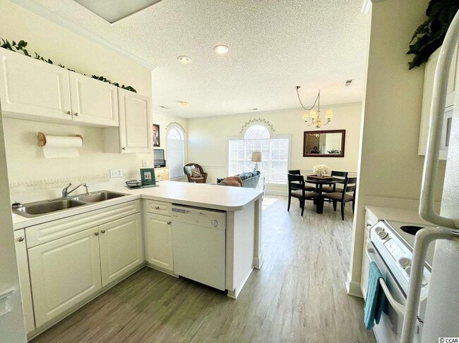 Foto del edificio - 4687 Wild Iris Dr
