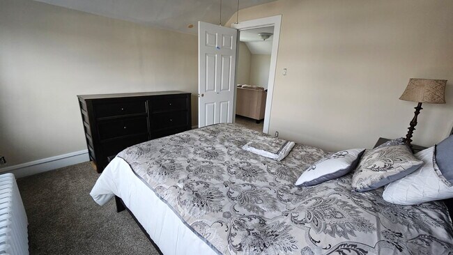 Dormitorio - 112 E 25th Ave