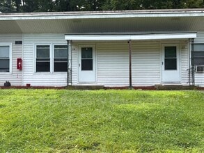 Building Photo - 114 Cabanna Ln
