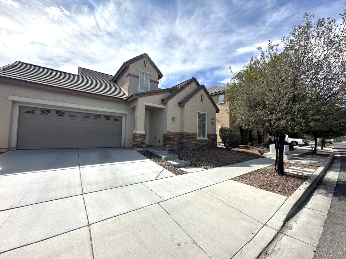 Foto principal - 2375 Brunswick Bay St