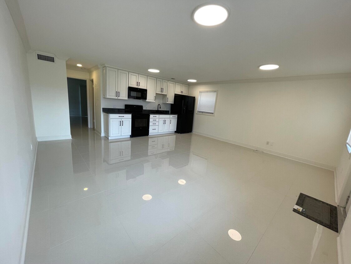 Foto principal - 1225 NW 21st St