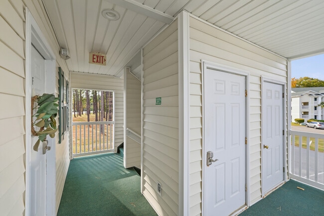 Building Photo - 510 White River Dr