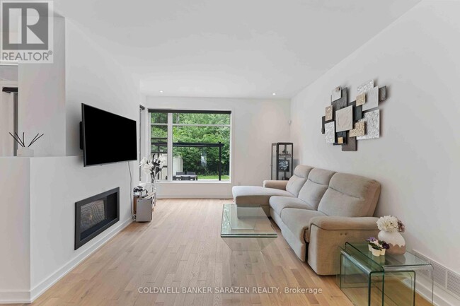 Photo du bâtiment - 192 Larimar Cir