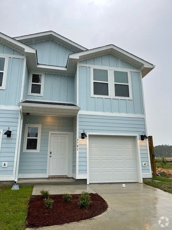 Building Photo - 9701 Nature Creek Blvd