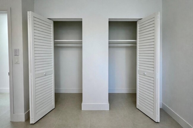 Foto del edificio - 2150 SW 72nd Ave