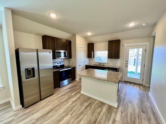 Foto del edificio - 608 Pheasant Hill Ln