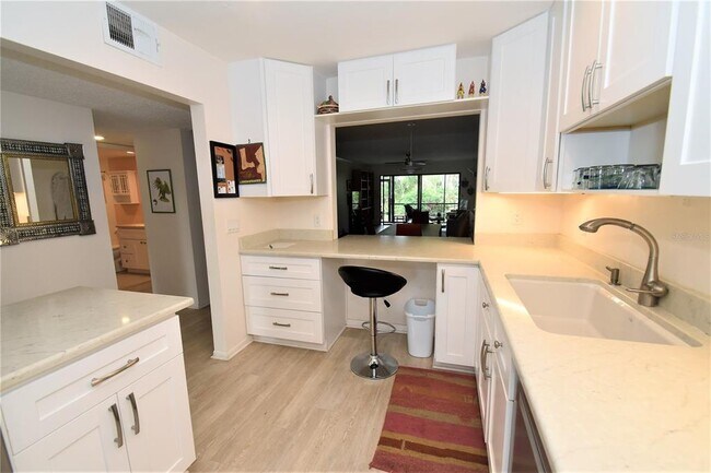 Building Photo - 1529 Pelican Point Dr