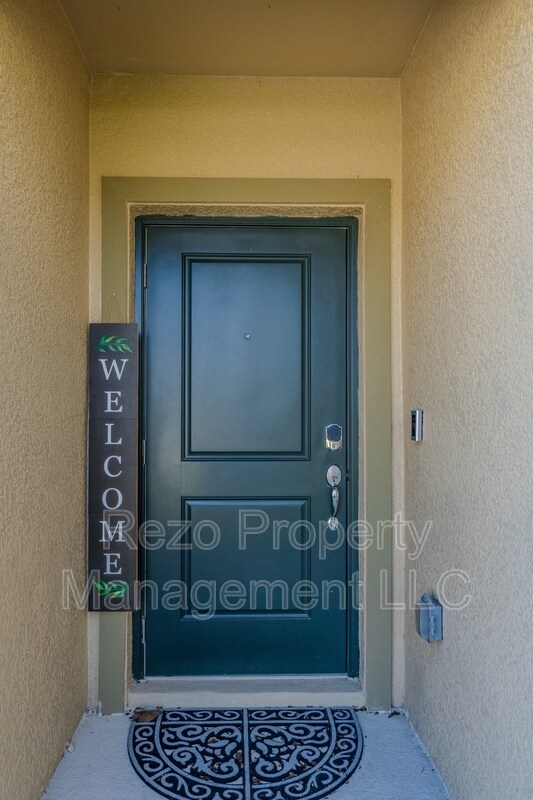 Building Photo - 1200 Tyler Lp
