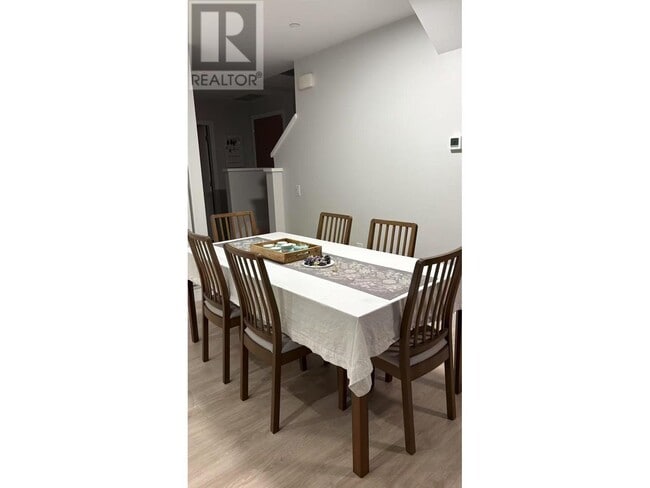 Photo du bâtiment - 5380-5380 Crooked Br Rd