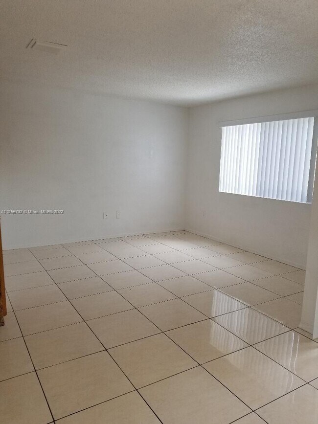 Foto del edificio - 6225 SW Kendale Lakes Cir