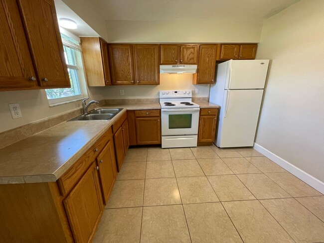 Building Photo - ANNUAL RENTAL - POINCIANA - 1 BED/1 BATH