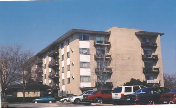 Primary Photo - Forest Park Apartments