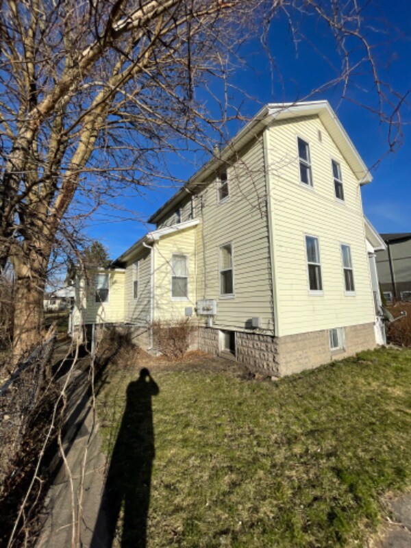 Primary Photo - 800 W Remington St