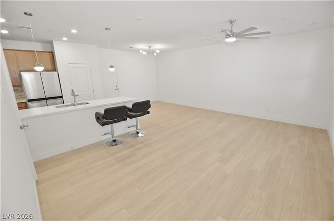 Building Photo - 12460 Kings Crk Pl