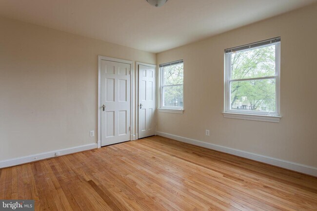 Foto del edificio - 1218 N Lincoln St