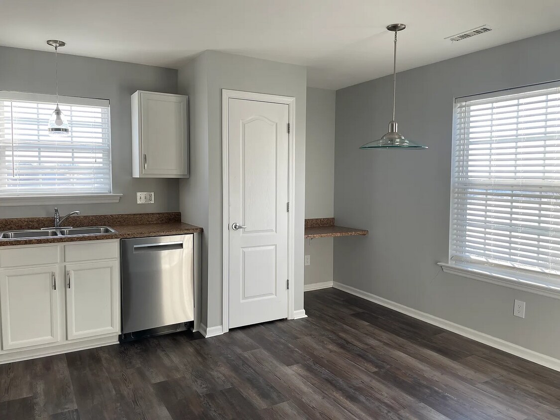 Foto principal - 2133 Welsh Dr