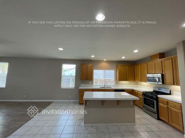 Building Photo - 31864 Feather Creek Dr