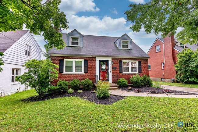 Photo - Beautiful 3BD 2.5 Bath w/ Finished Basement in White Oak/Monfort Heights House