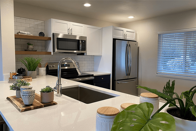 Building Photo - Harbor Point