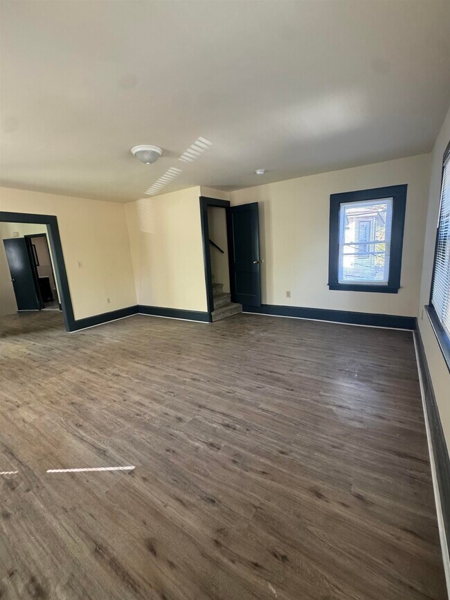 Foto del edificio - 620 Lyons Ave