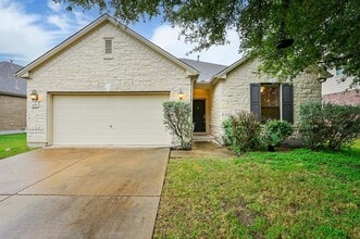 Building Photo - 1029 Hyde Park Dr