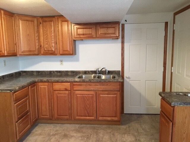 Foto del edificio - 606 N Main St