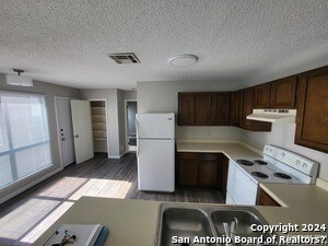 Foto del edificio - 8431 Cranberry Hill