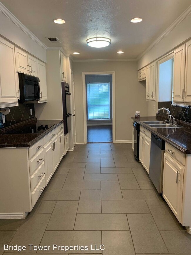 Building Photo - 4 br, 2.5 bath House - 2417 Stone Creek Drive