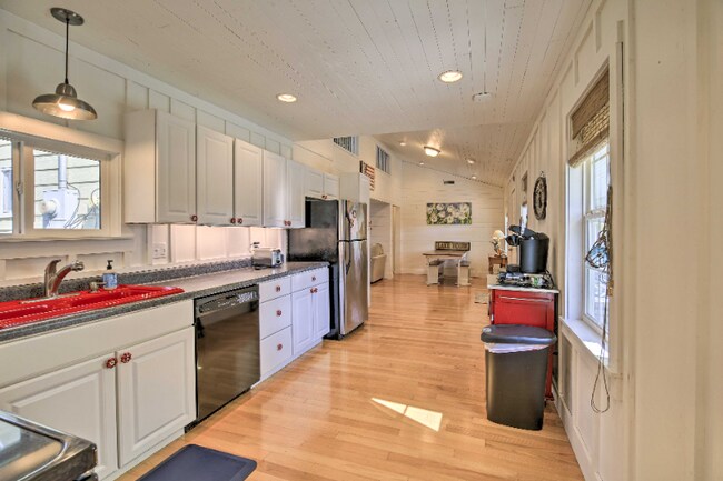 Foto del edificio - 7073 Waterview Ln