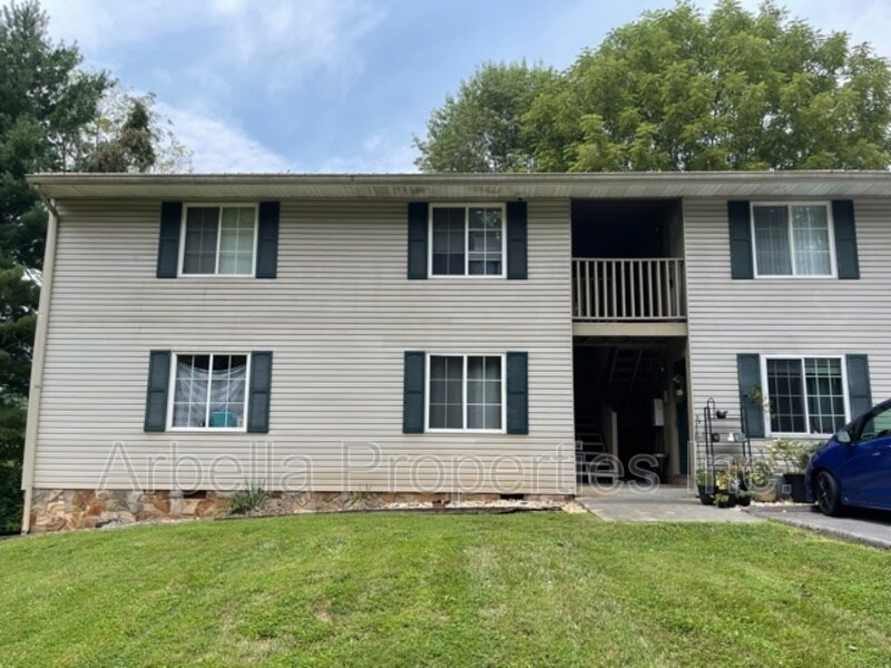 Primary Photo - 103 Beech St