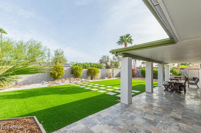 Foto del edificio - 2542 E Cochise Rd