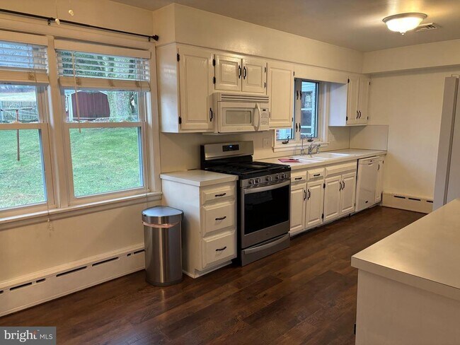 Foto del edificio - 5424 Valley View Dr