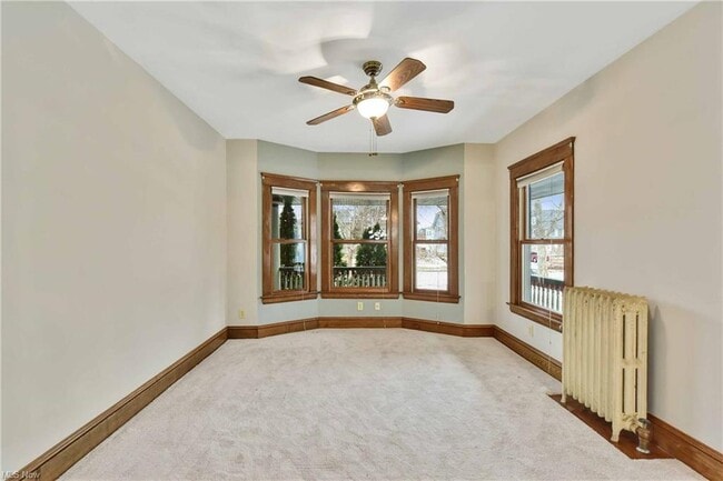 Building Photo - 1437 W Clifton Blvd
