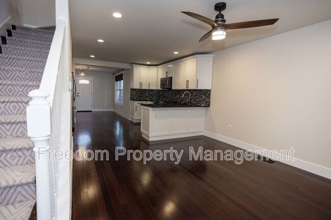 Photo - 102 Lynhaven Dr Townhome