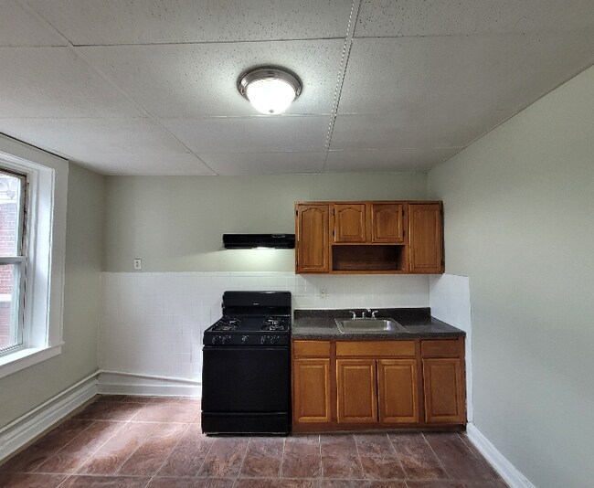 2 Avenida Columbia 404 - 28 Columbia Ave