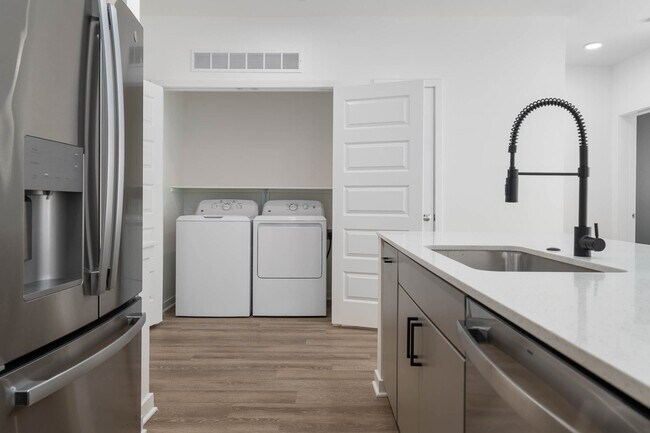 Building Photo - Alta Dove Valley