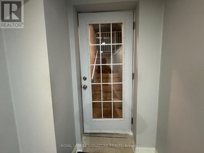 Building Photo - 731 Bennett Blvd