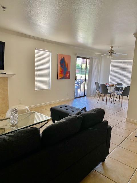 Foto del edificio - 43376 Cook St